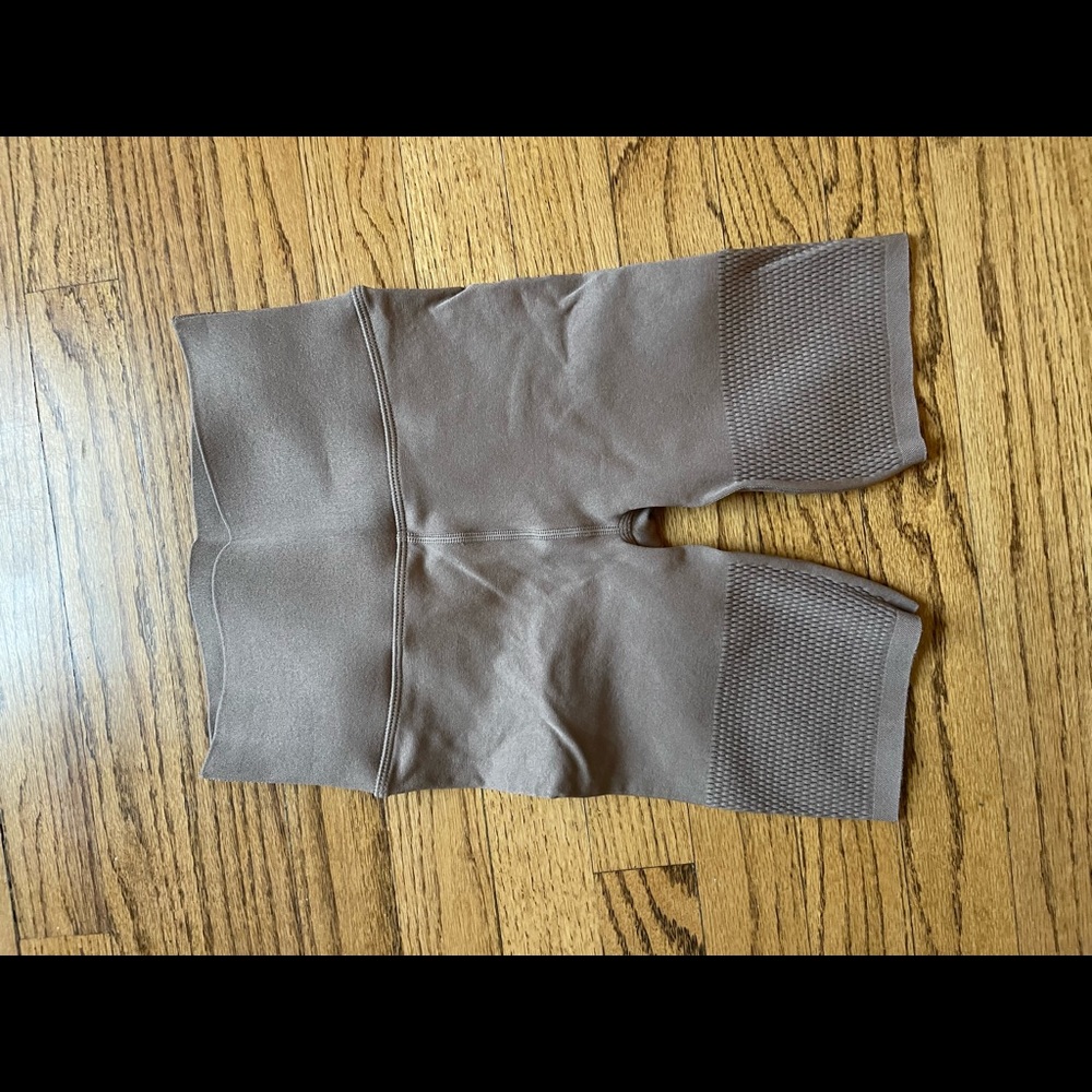 Fabletics biker shirt size small